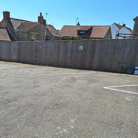 Lavender - A Beautiful Quirky Family Snainton